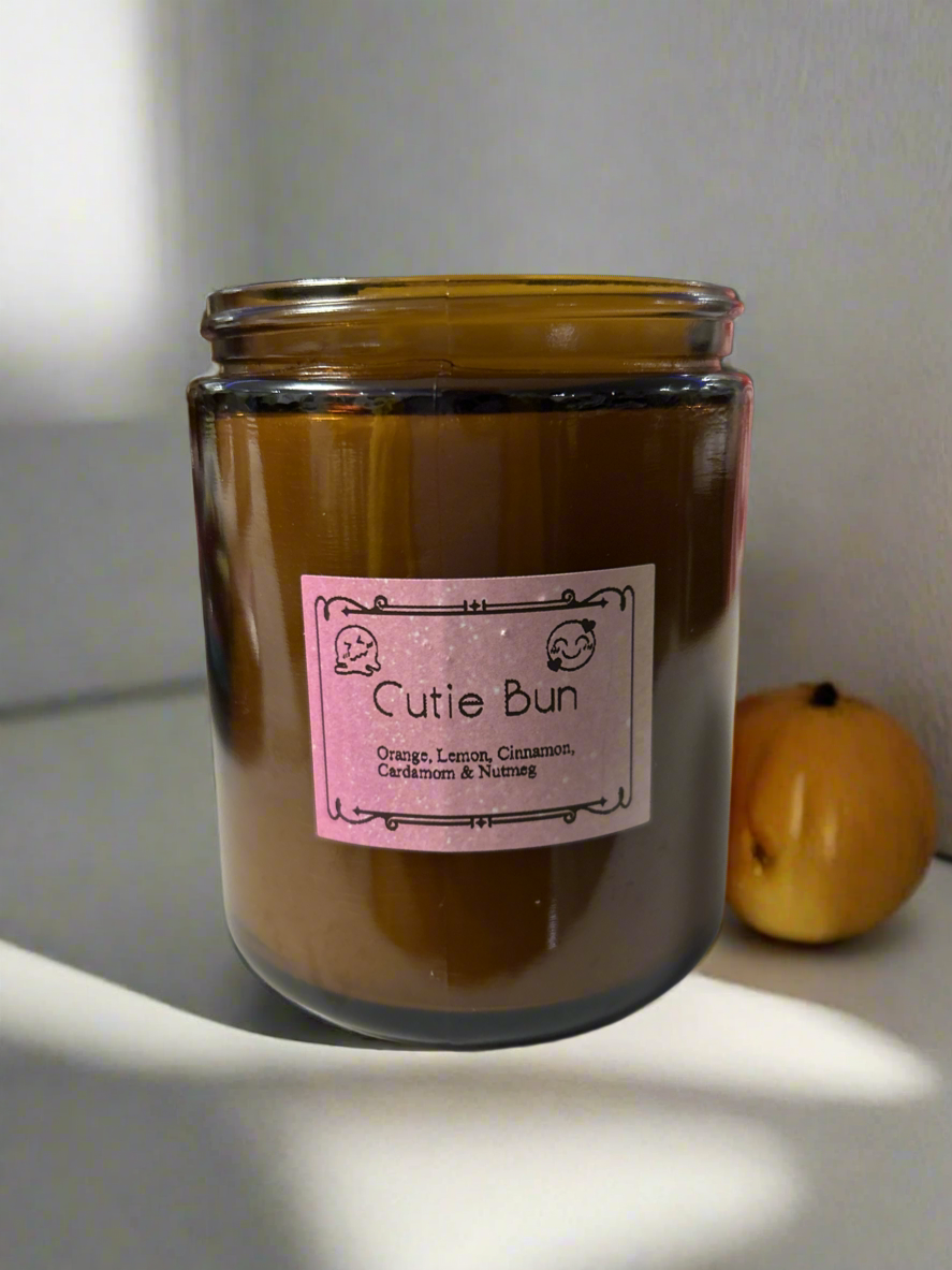 Cutie Bun 8oz Candle (Orange, Lemon, Cinnamon, Cardamom & Nutmeg)